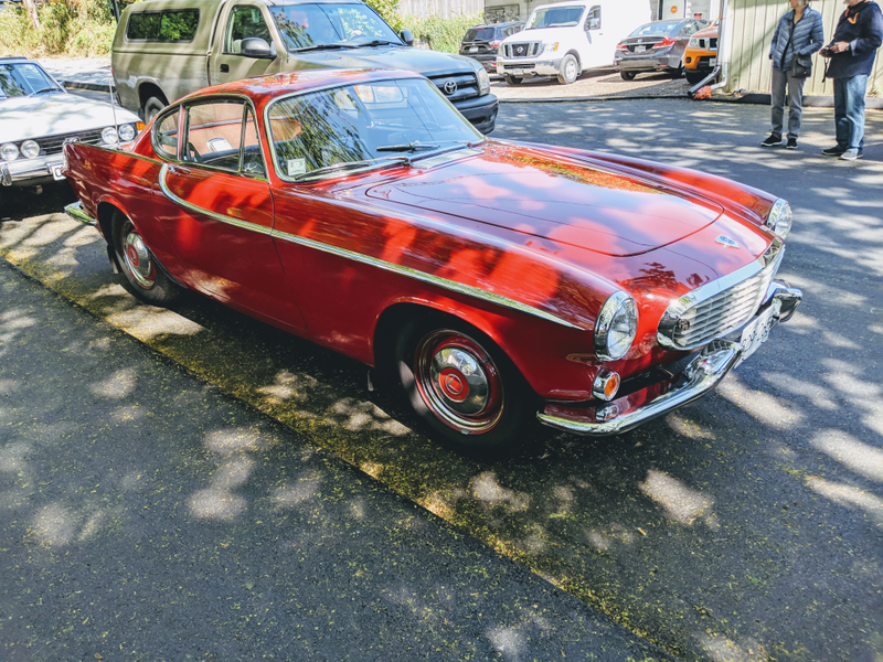 Illustration for article titled Bad Photos of: Mostly British Cars + DOTS